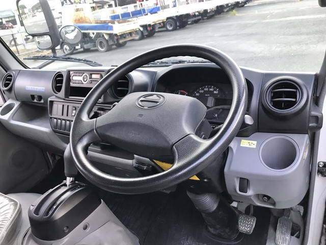 日野デュトロダブルキャブ（Wキャブ）小型（2t・3t）[写真25]