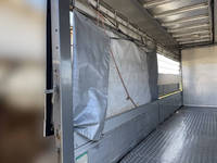 いすゞフォワード家畜運搬車中型（4t）[写真13]