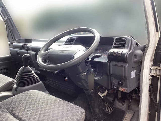 日産アトラスセルフローダー小型（2t・3t）[写真31]