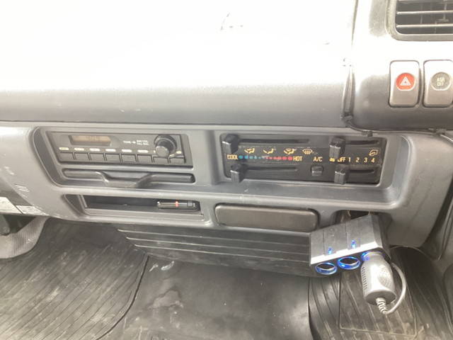 日産アトラスセルフローダー小型（2t・3t）[写真36]