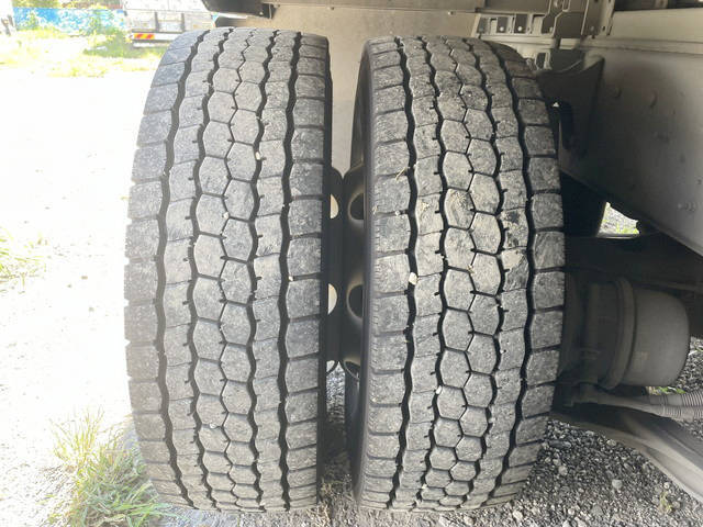 日野プロフィアアルミウイング大型（10t）[写真22]