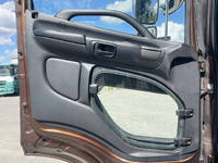 日野プロフィアアルミウイング大型（10t）[写真27]