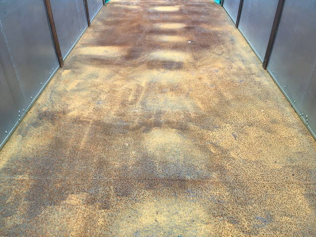 いすゞギガ深ダンプ（土砂禁ダンプ）大型（10t）[写真13]