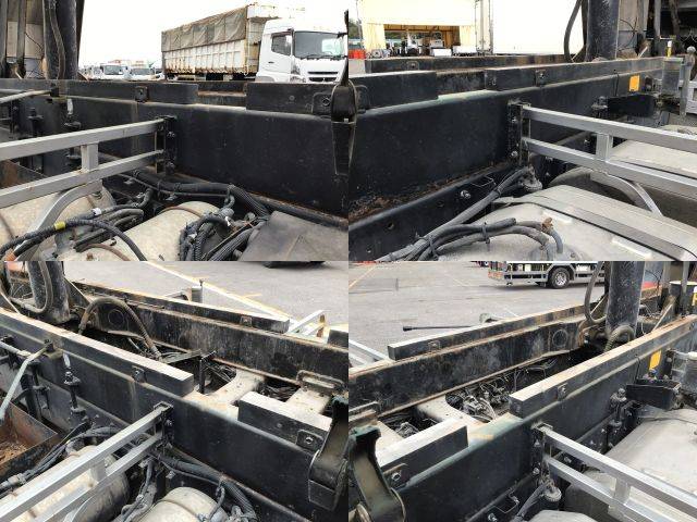 いすゞギガ深ダンプ（土砂禁ダンプ）大型（10t）[写真20]