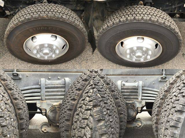 いすゞギガ深ダンプ（土砂禁ダンプ）大型（10t）[写真21]