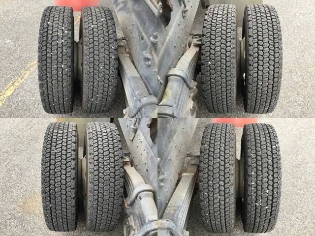 いすゞギガ深ダンプ（土砂禁ダンプ）大型（10t）[写真22]