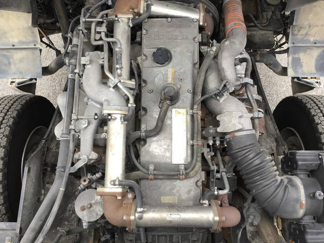 いすゞギガ深ダンプ（土砂禁ダンプ）大型（10t）[写真25]