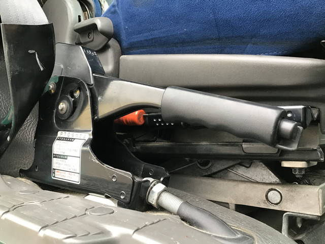 いすゞギガ深ダンプ（土砂禁ダンプ）大型（10t）[写真32]