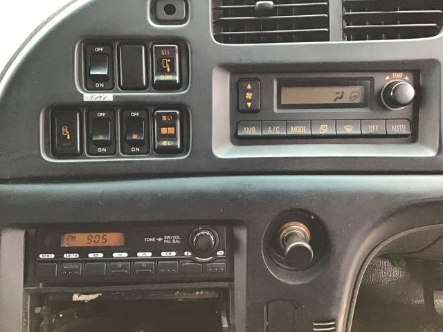 いすゞギガ深ダンプ（土砂禁ダンプ）大型（10t）[写真35]