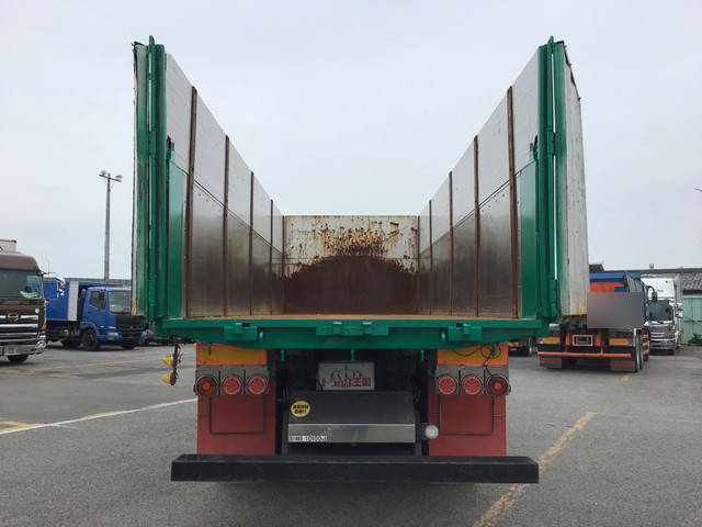 いすゞギガ深ダンプ（土砂禁ダンプ）大型（10t）[写真09]