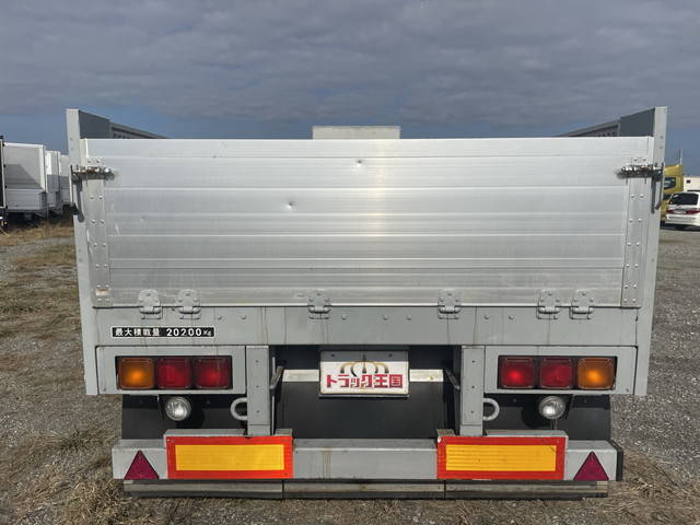 UDトラックスクオントレーラーヘッド（トラクターヘッド）大型（10t）[写真16]