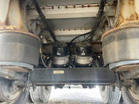 UDトラックスクオントレーラーヘッド（トラクターヘッド）大型（10t）[写真30]