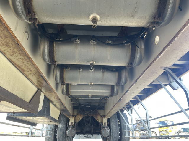 UDトラックスクオントレーラーヘッド（トラクターヘッド）大型（10t）[写真30]