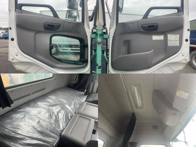 UDトラックスクオントレーラーヘッド（トラクターヘッド）大型（10t）[写真32]