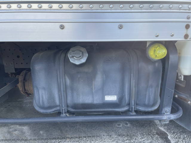 いすゞエルフアルミバン小型（2t・3t）[写真20]