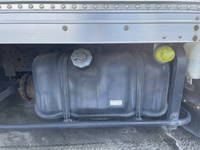 いすゞエルフアルミバン小型（2t・3t）[写真20]