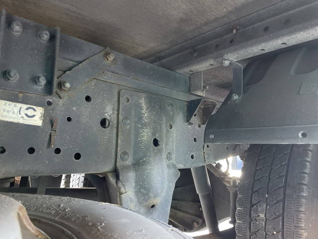 いすゞエルフアルミバン小型（2t・3t）[写真22]