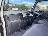 いすゞエルフアルミバン小型（2t・3t）[写真29]