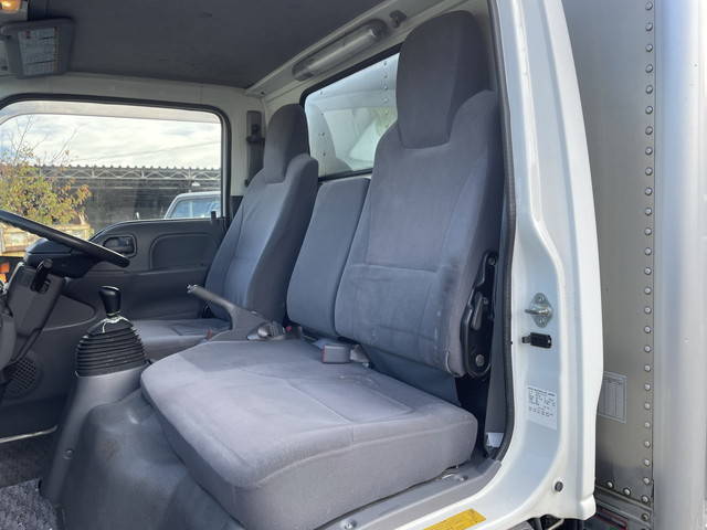 いすゞエルフアルミバン小型（2t・3t）[写真30]