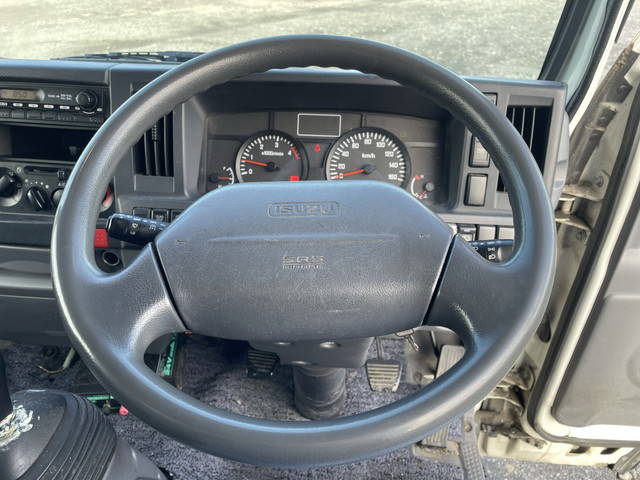 いすゞエルフアルミバン小型（2t・3t）[写真34]