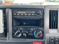 いすゞエルフアルミバン小型（2t・3t）[写真37]