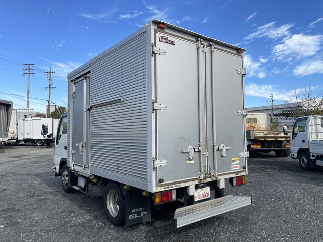 いすゞエルフアルミバン小型（2t・3t）[写真04]