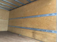 いすゞエルフアルミバン小型（2t・3t）[写真13]