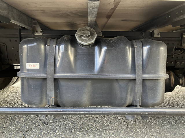 いすゞエルフアルミバン小型（2t・3t）[写真21]