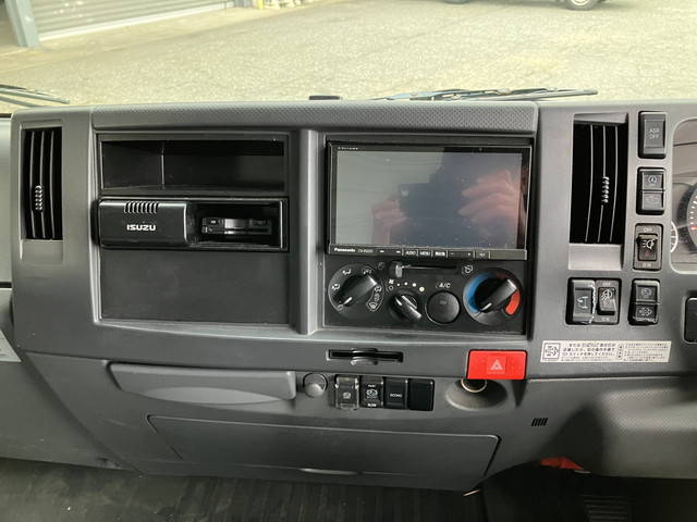 いすゞエルフアルミバン小型（2t・3t）[写真35]