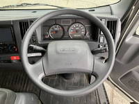 いすゞエルフアルミバン小型（2t・3t）[写真36]