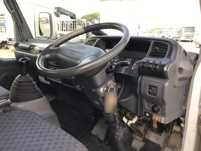 いすゞエルフクレーン6段小型（2t・3t）[写真32]