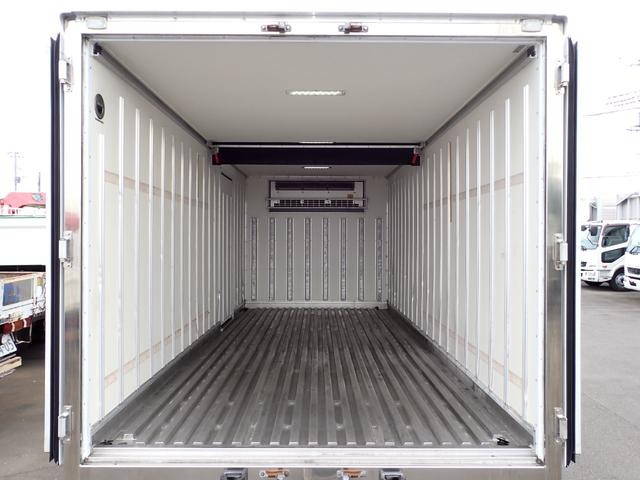 いすゞエルフ冷凍車（冷蔵車）小型（2t・3t）[写真11]