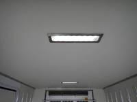 いすゞエルフ冷凍車（冷蔵車）小型（2t・3t）[写真15]