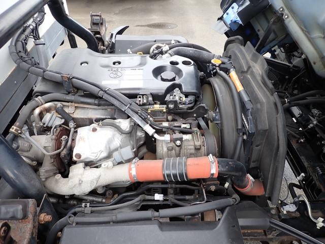 いすゞエルフ冷凍車（冷蔵車）小型（2t・3t）[写真23]