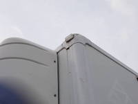 いすゞエルフ冷凍車（冷蔵車）小型（2t・3t）[写真09]