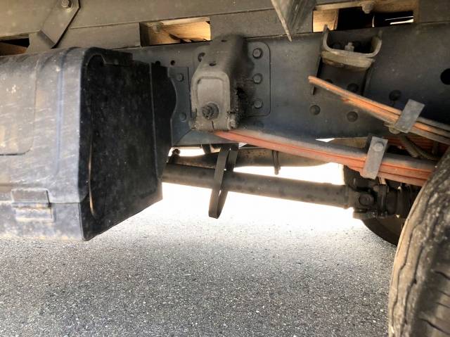 三菱ふそうキャンター平ボディ小型（2t・3t）[写真13]