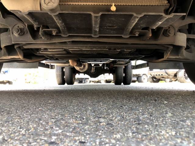 三菱ふそうキャンター平ボディ小型（2t・3t）[写真15]