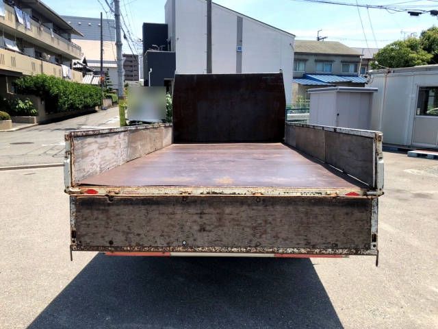 三菱ふそうキャンター平ボディ小型（2t・3t）[写真05]