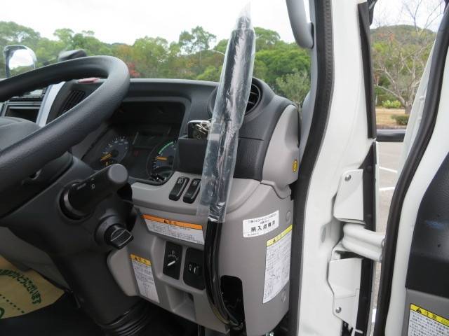 三菱ふそうキャンター深ダンプ（土砂禁ダンプ）小型（2t・3t）[写真19]