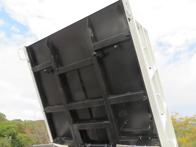 三菱ふそうキャンター深ダンプ（土砂禁ダンプ）小型（2t・3t）[写真34]