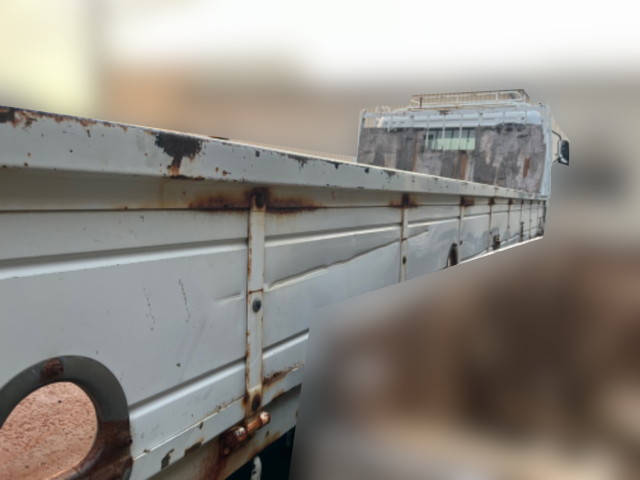 三菱ふそうファイター平ボディ中型（4t）[写真04]