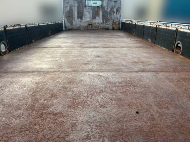 三菱ふそうファイター平ボディ中型（4t）[写真07]