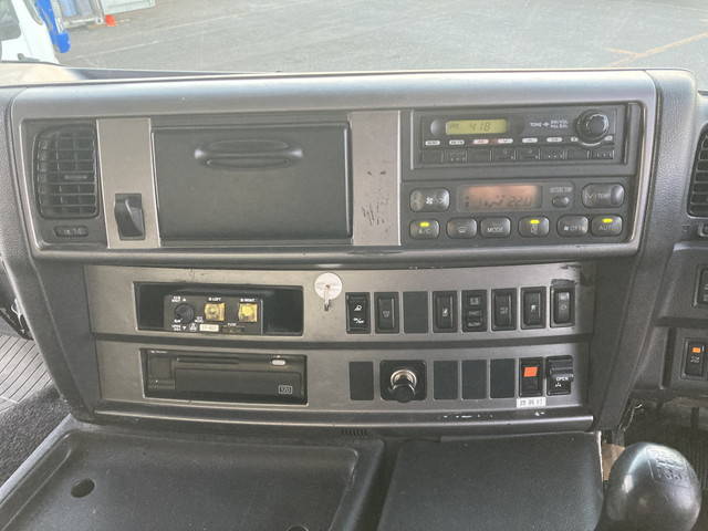 日野プロフィアダンプ大型（10t）[写真36]