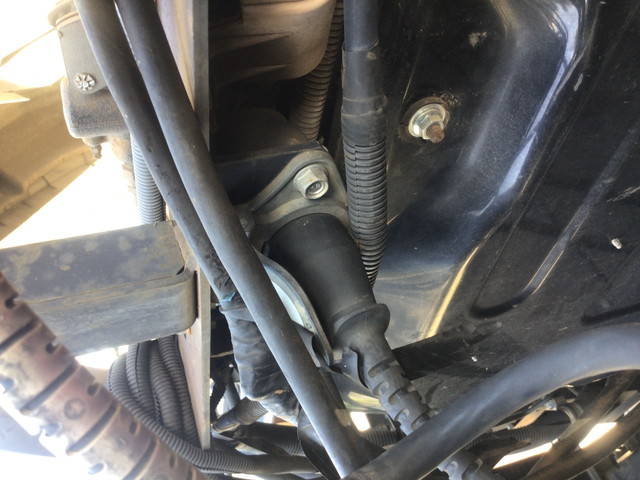 いすゞギガトレーラーヘッド（トラクターヘッド）大型（10t）[写真16]