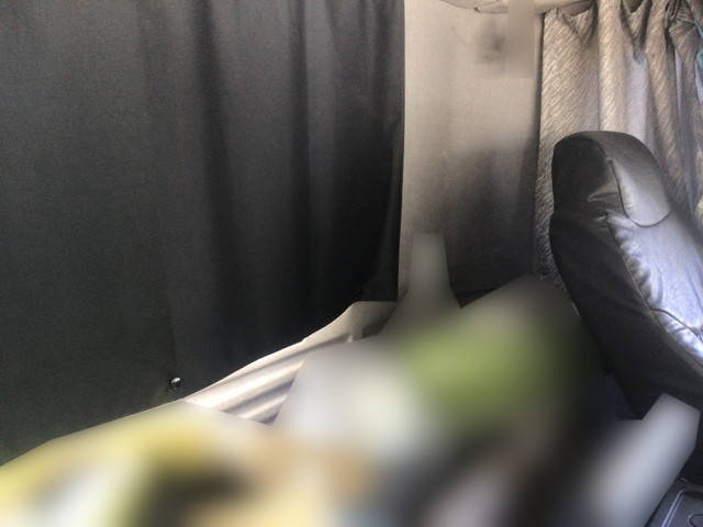 いすゞギガトレーラーヘッド（トラクターヘッド）大型（10t）[写真22]