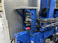 三菱ふそうキャンタークレーン4段小型（2t・3t）[写真13]