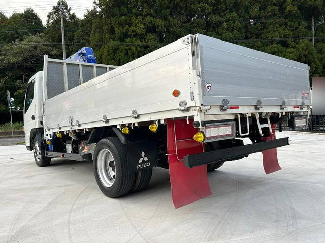 三菱ふそうキャンタークレーン4段小型（2t・3t）[写真02]