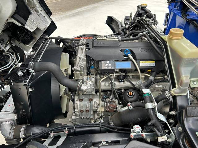 三菱ふそうキャンタークレーン4段小型（2t・3t）[写真25]