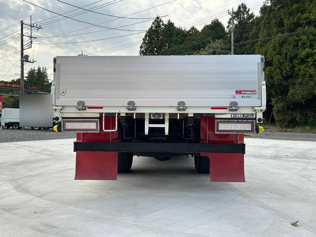 三菱ふそうキャンタークレーン4段小型（2t・3t）[写真05]