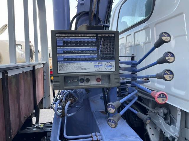 いすゞエルフクレーン4段小型（2t・3t）[写真15]